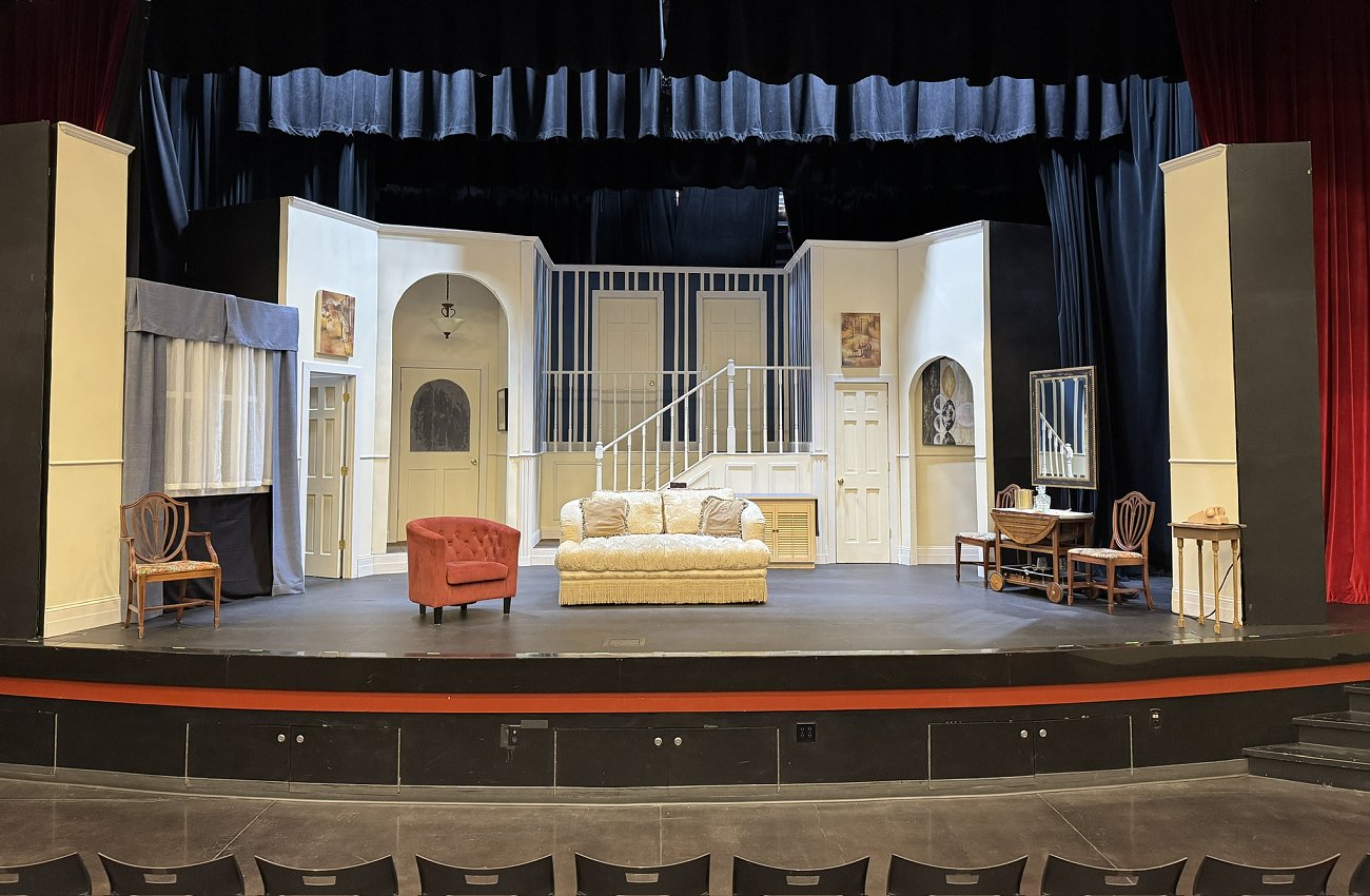 Rumors set at the Ute Theater and Events Center in Rifle CO before Nov 22 2025 performance - photo by Mircea Oprea